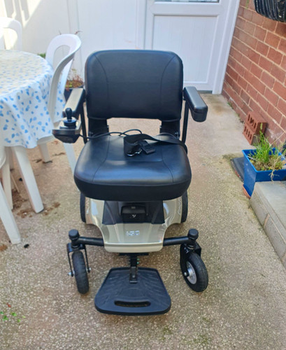 Igo power wheelchair splits - wheelchair.,
